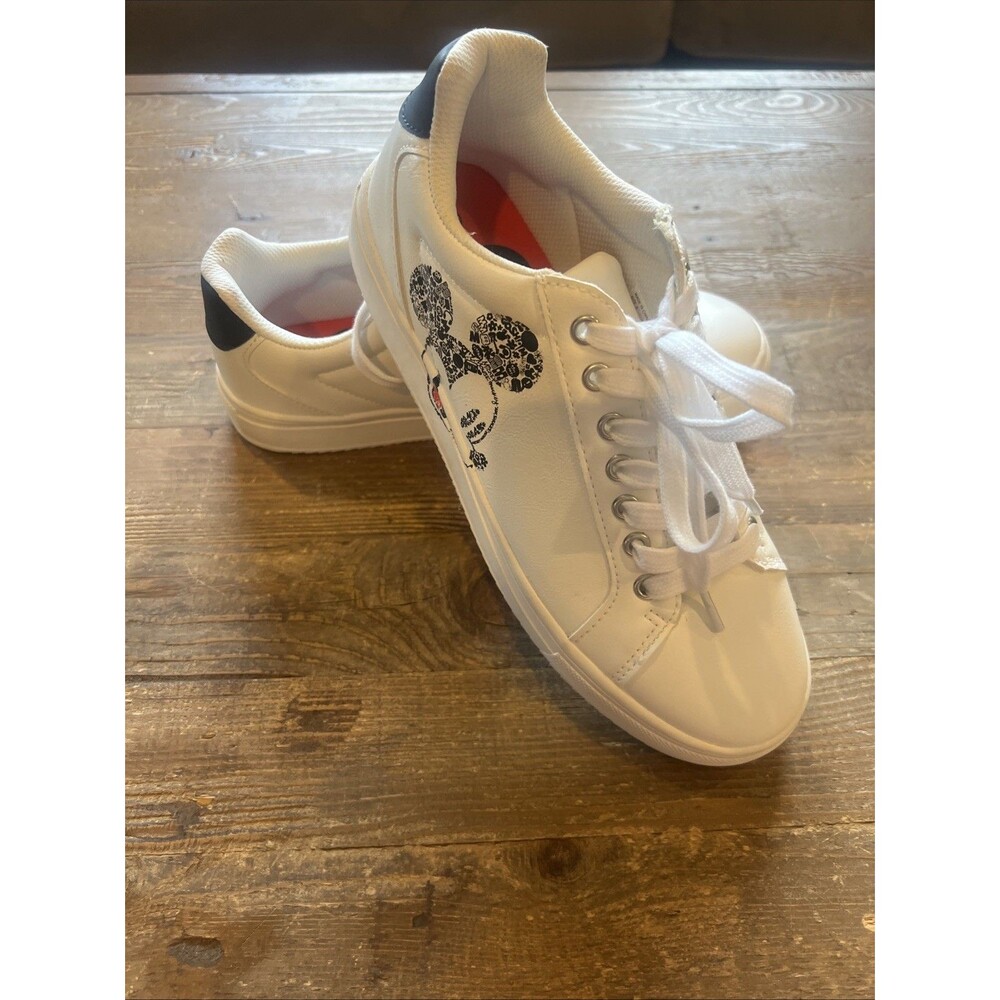 Disney Mickey Mouse Head Character Court Sneakers White Women’s Size 9 New
